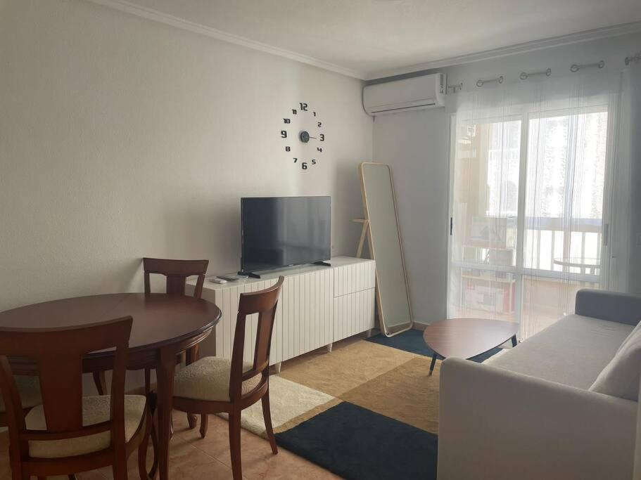 טורבייחה Cozy Apartment 5 Mins To Beach מראה חיצוני תמונה